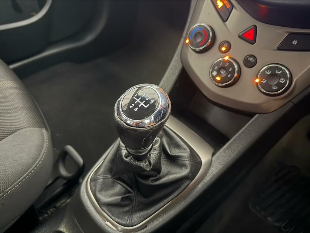 Chevrolet Aveo Ls Silver #18