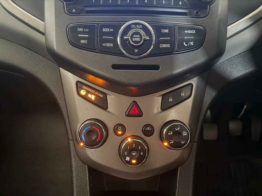 Chevrolet Aveo Ls Silver #17