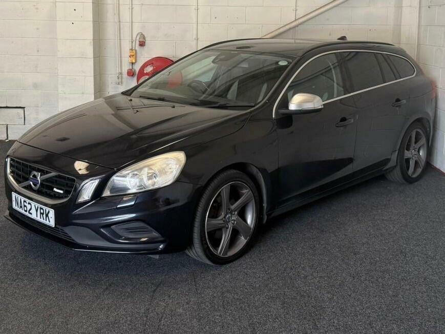 Volvo V60 1.6 D2 R-design Euro 5 Ss NA62YRK Black #3