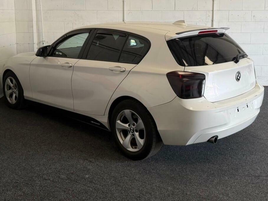 BMW 1 Series Efficientdynamics White #4
