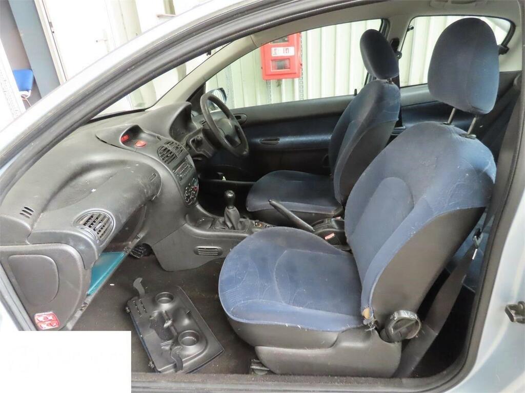 Peugeot 206 LX Silver #2