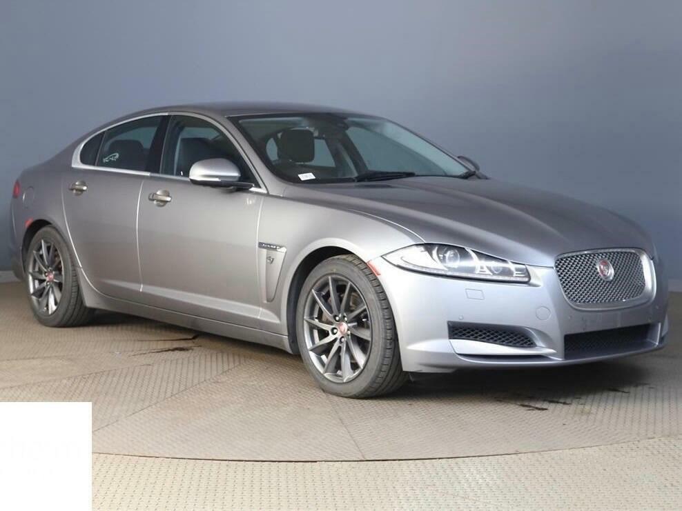 Jaguar XF Premium Luxury Grey