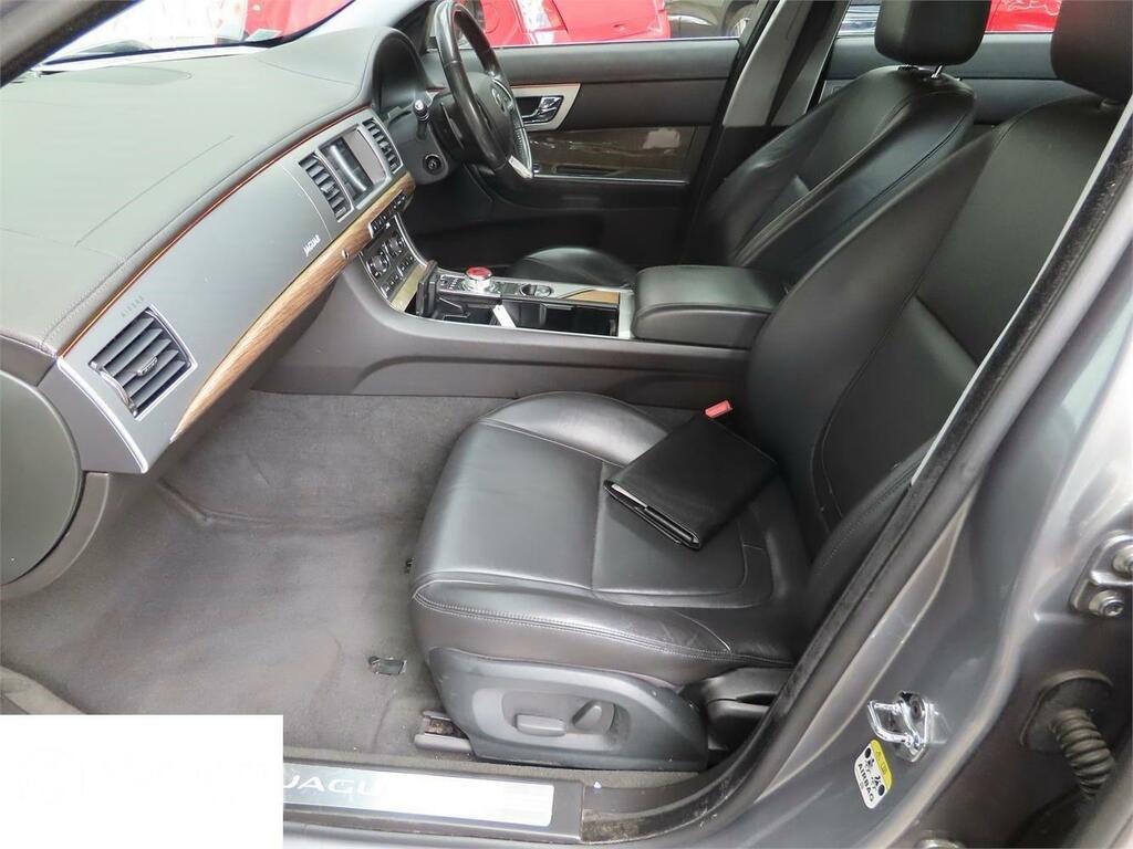 Jaguar XF Premium Luxury Grey #2