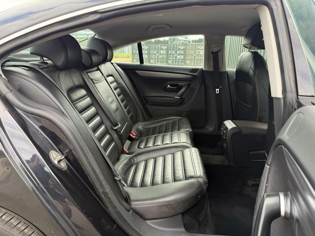 Volkswagen CC Saloon 2.0 Black #8