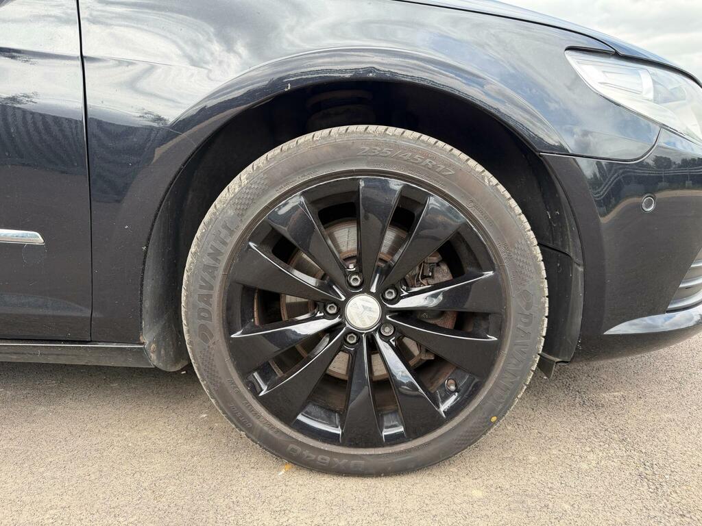 Volkswagen CC Saloon 2.0 Black #26