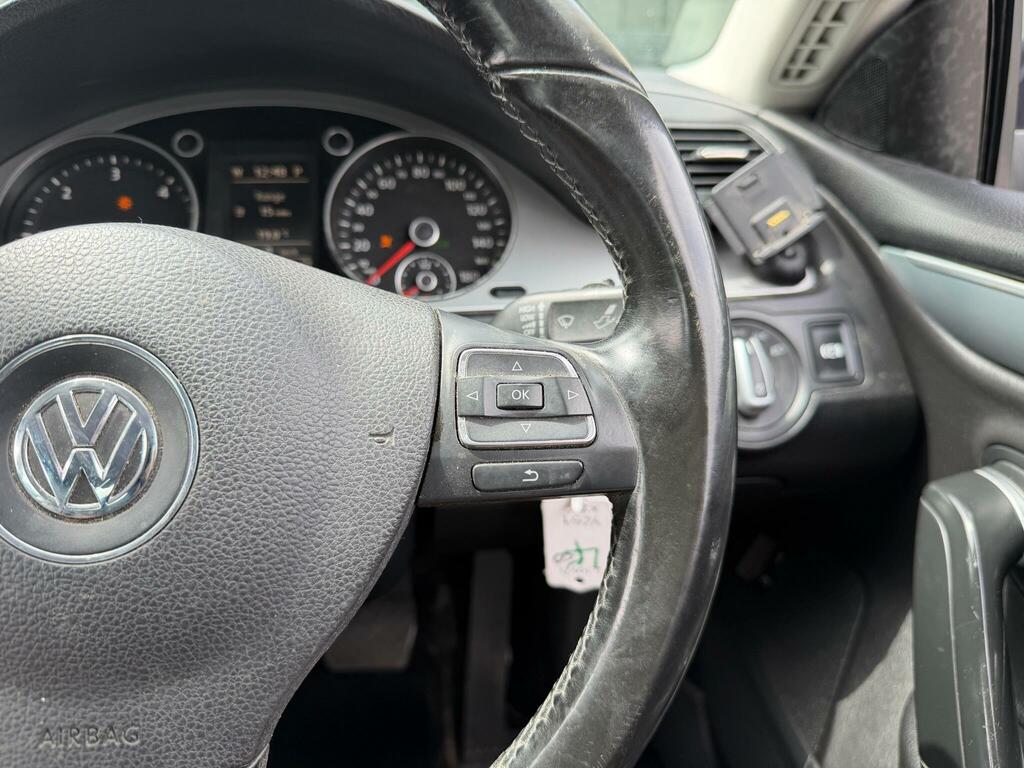 Volkswagen CC Saloon 2.0 Black #21