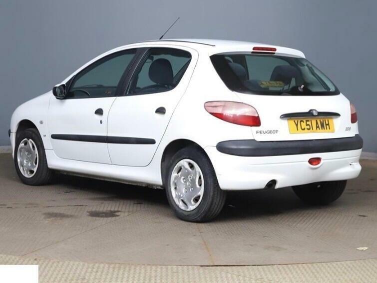 Peugeot 206 1.4 LX Sunroof White #3