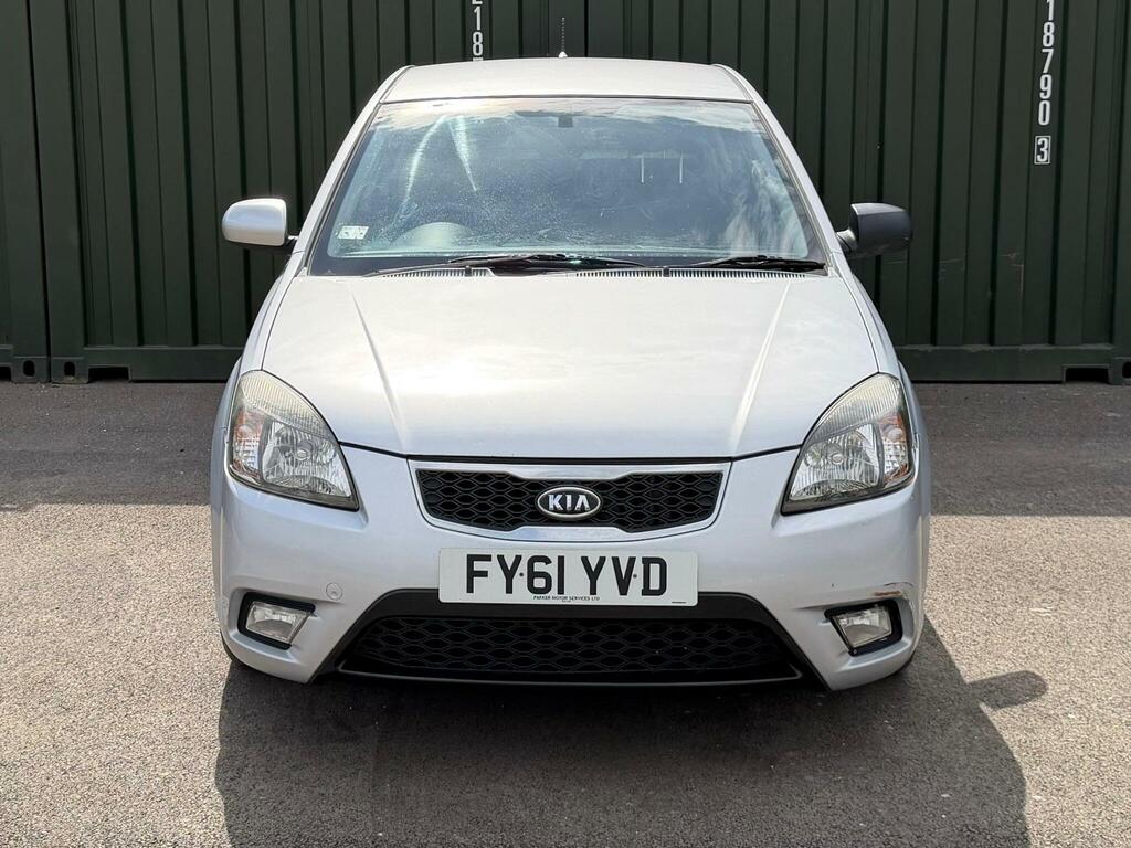 Kia RIO 1.5 Crdi 2 Silver #2