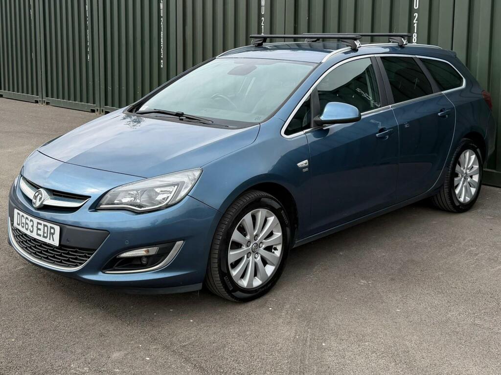 Vauxhall Astra 2.0 Cdti Se Sports Tourer Euro 5 Ss DG63EDR Blue #3