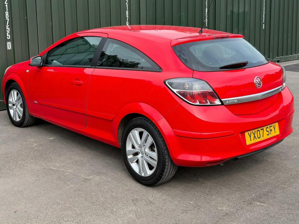 Vauxhall Astra 1.6I 16V Sxi Sport Hatch Red #4