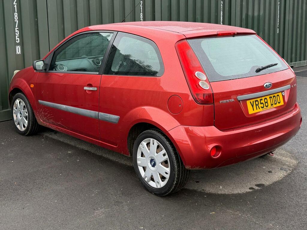 Ford Fiesta 1.25 Style Climate YR58DDO Red #4