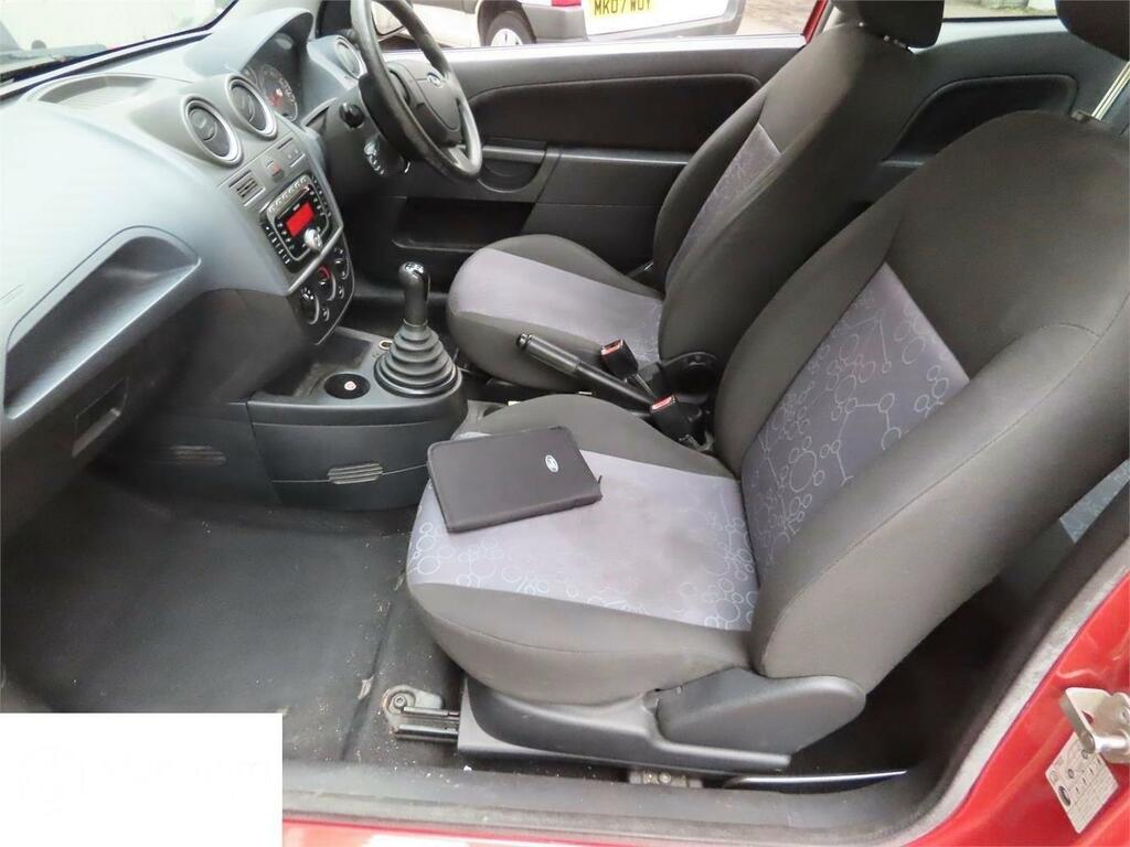 Ford Fiesta Hatchback Silver #2