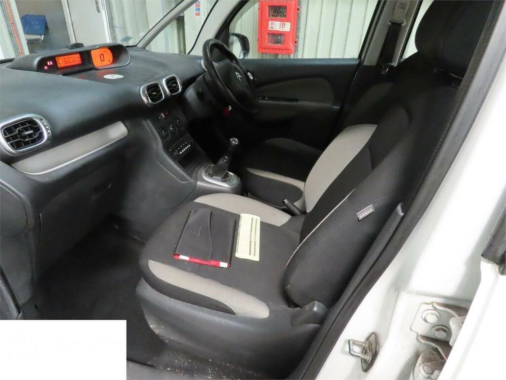 Citroen C3 Picasso Vtr White #2