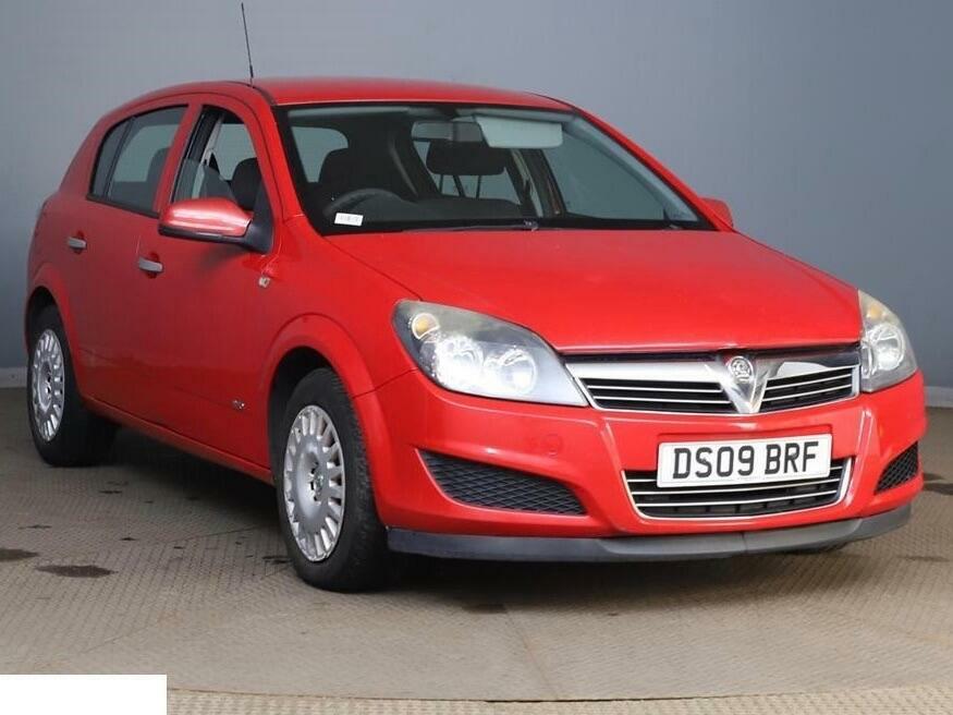 Vauxhall Astra Life Red