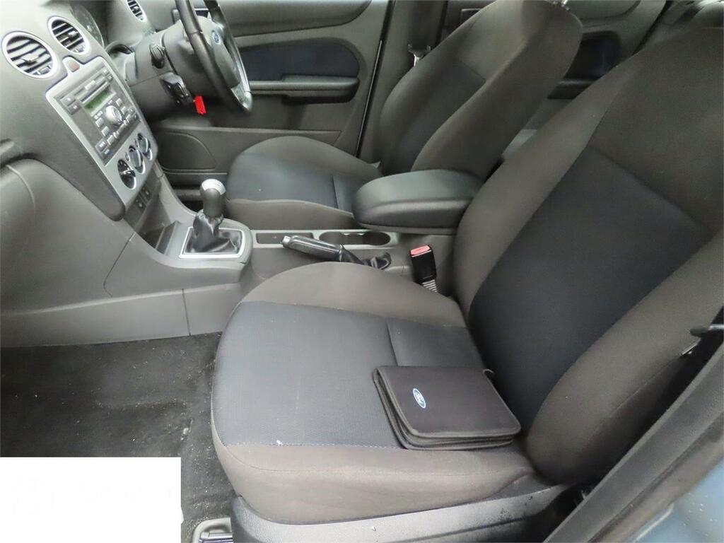 Ford Focus 1.6 Sport 100 Bhp Blue #2