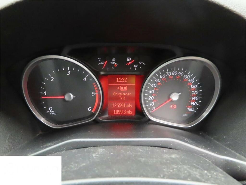 Ford Mondeo Zetec Silver #3