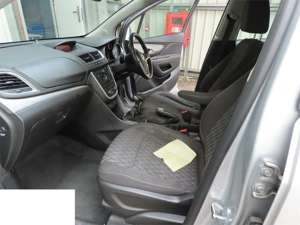 Vauxhall Mokka 1.6I Exclusiv 2Wd Euro 6 Ss DL65FUT Silver #2