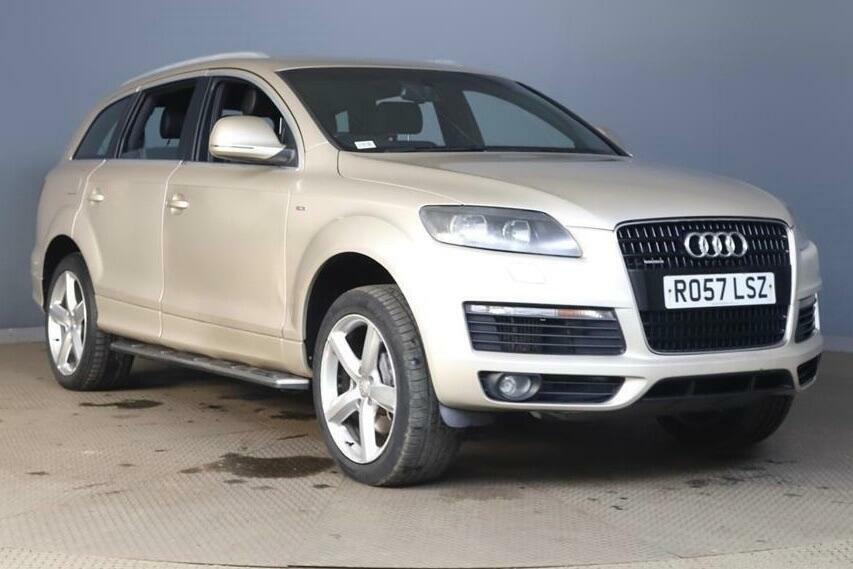 Audi Q7 S Line Beige