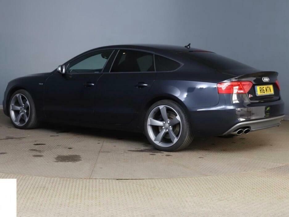 Audi S5 Black Edition Blue #5