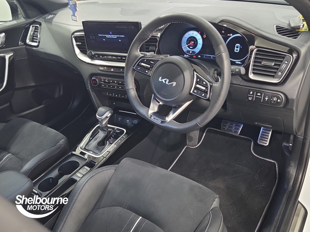 Kia Proceed Proceed 1.5 T-gdi Gt-line S Shooting Brake Pet White #4