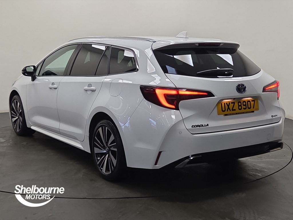 Toyota Corolla Corolla Hbts Design 1.8 Ts UXZ8907 White #2