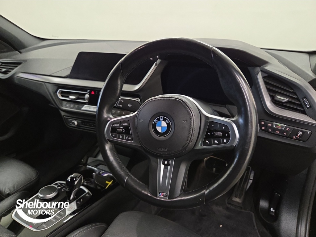 BMW 1 Series 1 Series 1.5 118I M Sport Lcp Hatchback Petr YJ23RHD Black #4