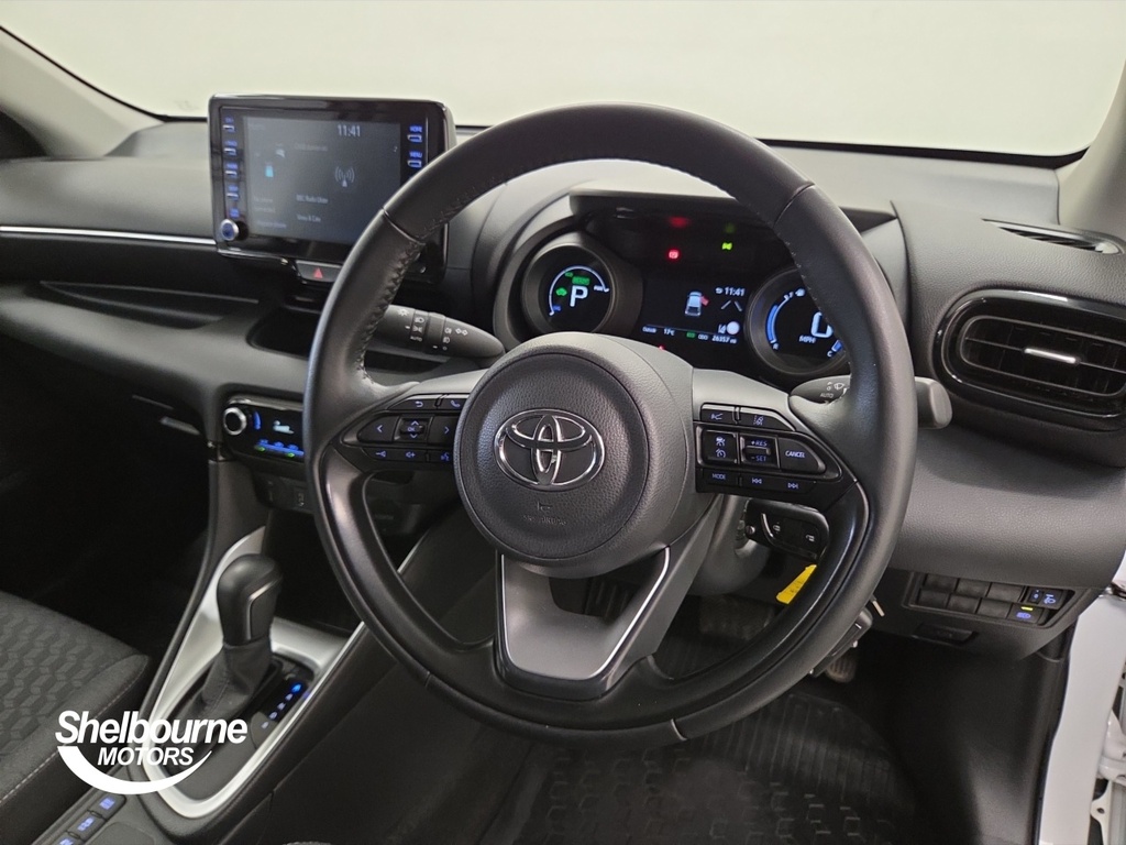 Toyota Yaris Yaris Design 1.5 Hybrid SXZ9406 White #4