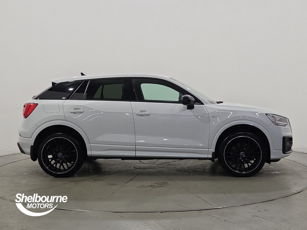 Audi Q2 Q2 1.5 Tfsi Cod 35 Black Edition Suv Ma SGZ3367 White #3