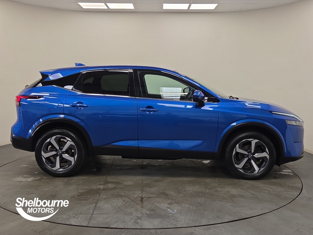 Nissan Qashqai Qashqai 1.3 Dig-t Mh N-connecta Hatchback AVZ5623 Blue #3