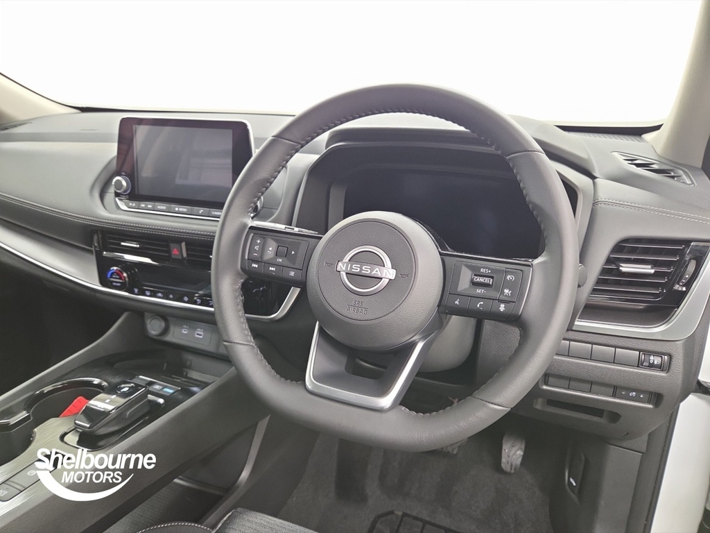 Nissan X-Trail X-trail 1.5 E-power 204 Acenta Premium Xtronic White #4