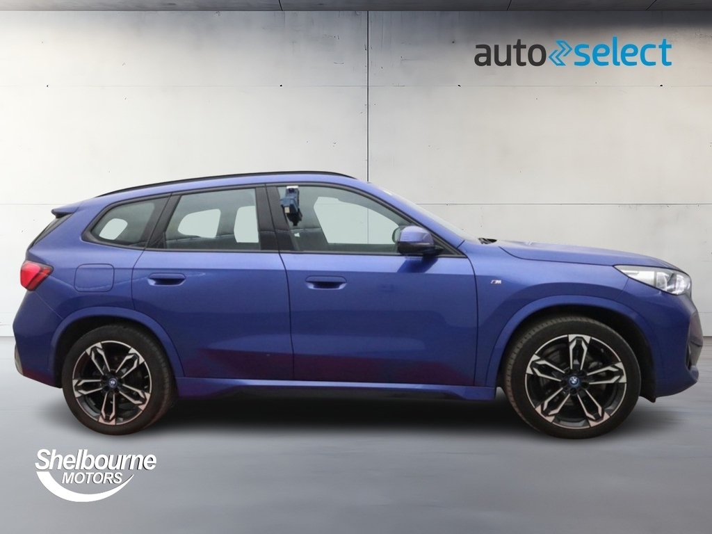 BMW iX1 Ix1 30 66.5Kwh M Sport Suv Xdriv BMZ9097 Blue #3
