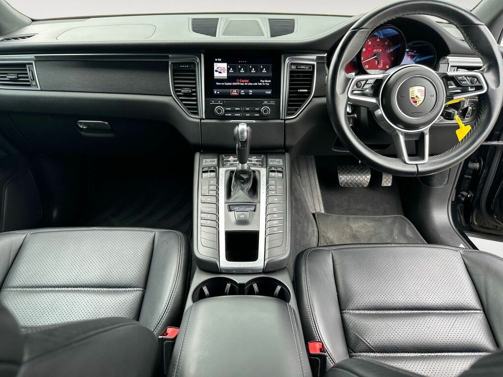 Porsche Macan 3.0T V6 Gts Pdk 4Wd Euro 6 Ss RJ17OND Black #4