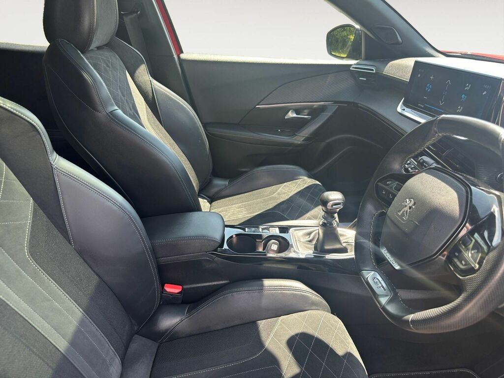 Peugeot 2008 0.0 Gt 135 Bhp Grey #12