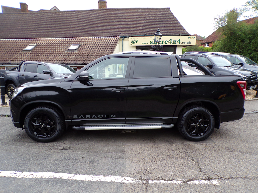 SsangYong Musso 2.2D Saracen Pickup Double Cab O Black #6