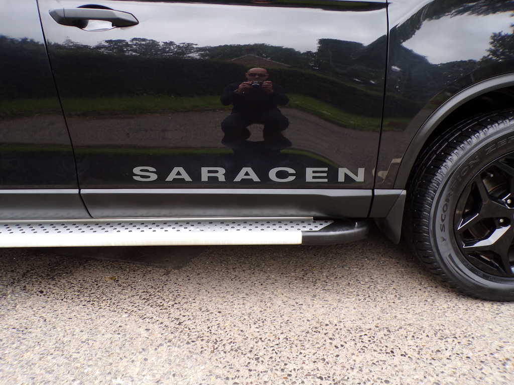 SsangYong Musso D Saracen White #7