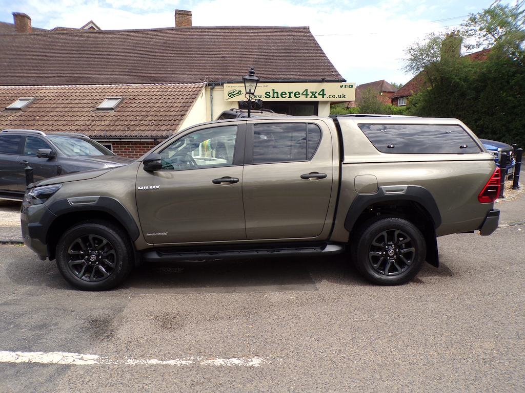 Toyota HILUX 2.8 D-4d Invincible X Pickup Double Cab BK24HUO Brown #6
