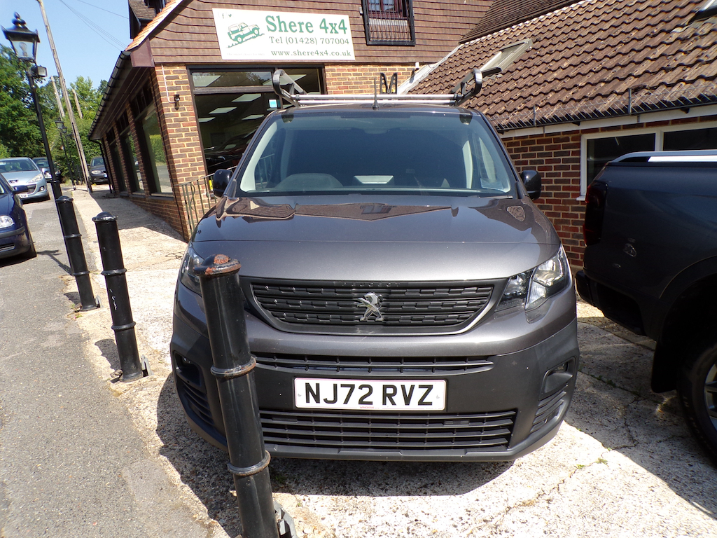 Peugeot Partner 1.5 Bluehdi 1000 Professional Premium Panel Van Grey