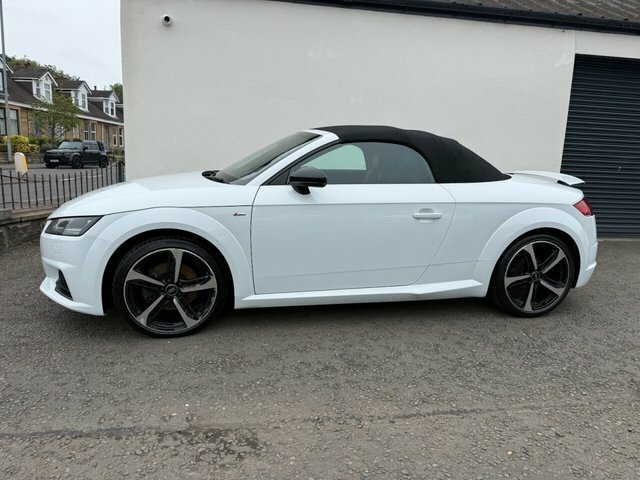 Audi TT 1.8 Tfsi Black Edition Roadster Black #2