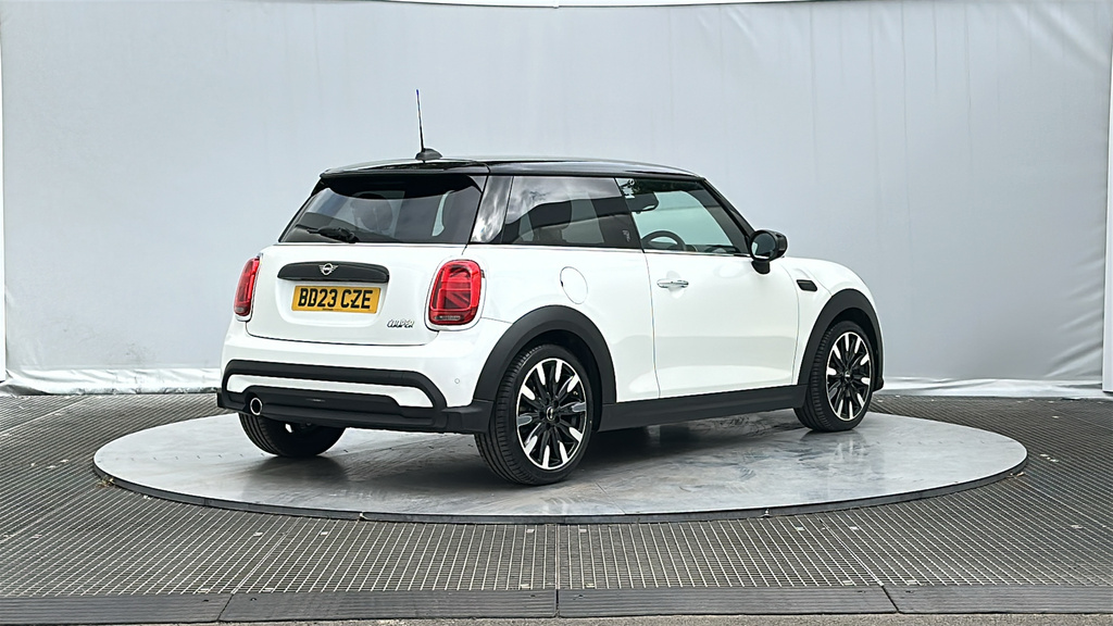 Mini Hatch 1.5 Cooper Exclusive Hatchback Steptron BD23CZE White #6