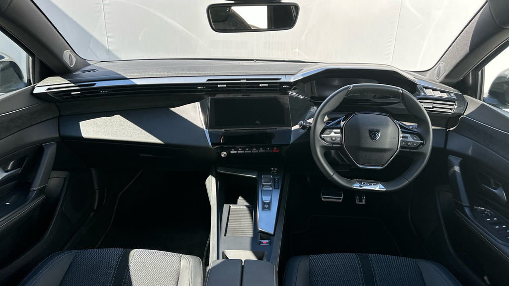 Peugeot 408 58Kwh Gt Fastback 210 Ps NG25XNX Black #4