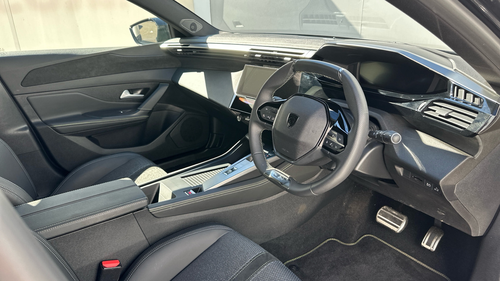 Peugeot 408 58Kwh Gt Fastback 210 Ps NG25XNX Black #2