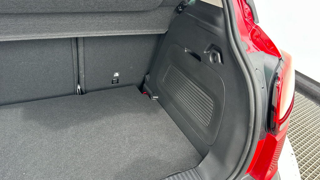 Citroen C3 Aircross Puretech Shine Plus Ss Eat6 Red #40