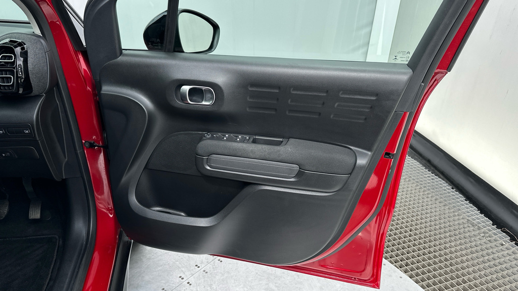 Citroen C3 Aircross Puretech Shine Plus Ss Eat6 Red #23