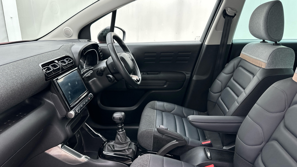 Citroen C3 Aircross Puretech Shine Plus Ss Eat6 Red #34