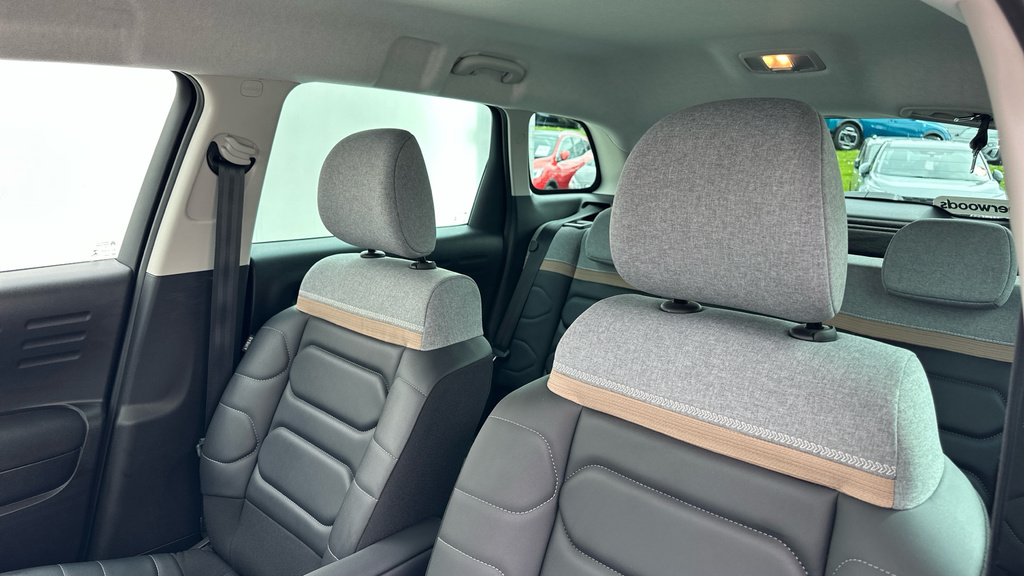 Citroen C3 Aircross Puretech Shine Plus Ss Eat6 Red #26