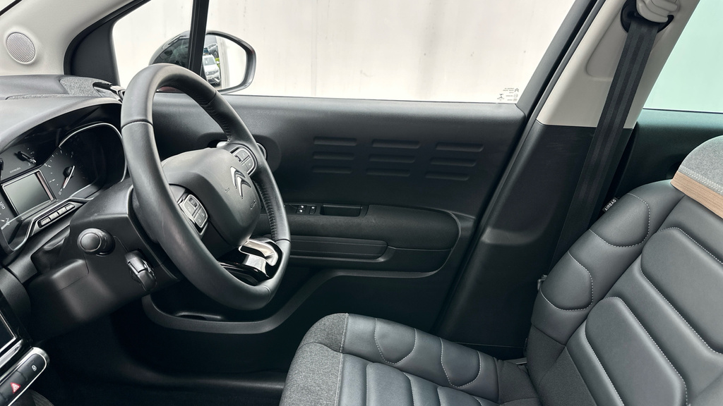Citroen C3 Aircross Puretech Shine Plus Ss Eat6 Red #32
