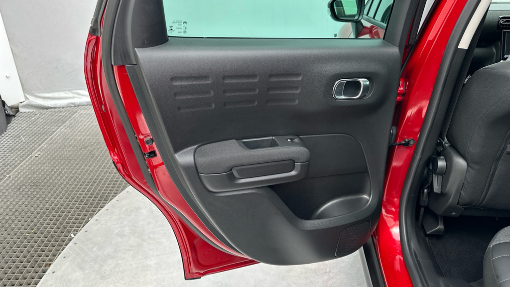 Citroen C3 Aircross Puretech Shine Plus Ss Eat6 Red #37