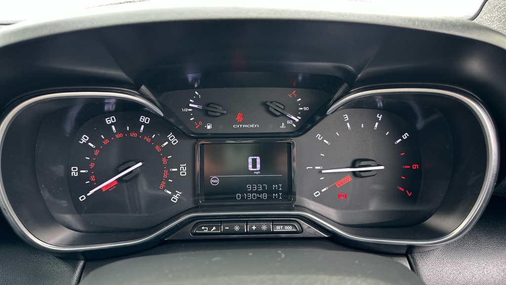 Citroen C3 Aircross Puretech Shine Plus Ss Eat6 Red #13
