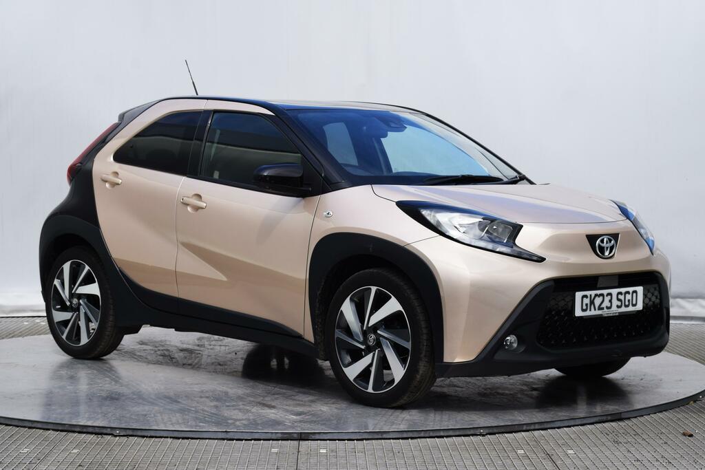 Toyota Aygo X 1.0 Vvt-i Edge Hatchback Euro 6 Beige