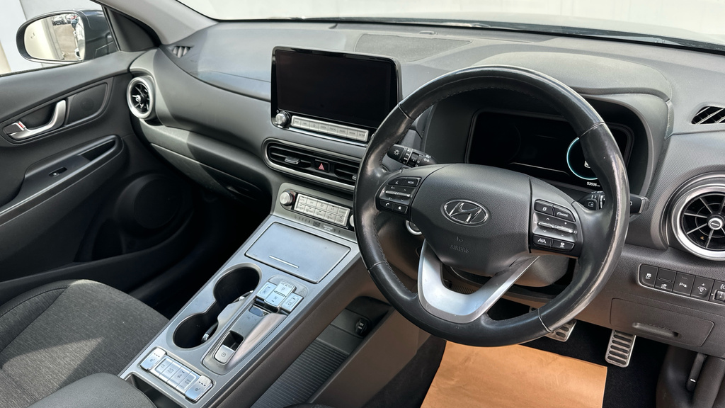 Hyundai Kona 64Kwh Premium Suv 10.5Kw Charge Grey #2